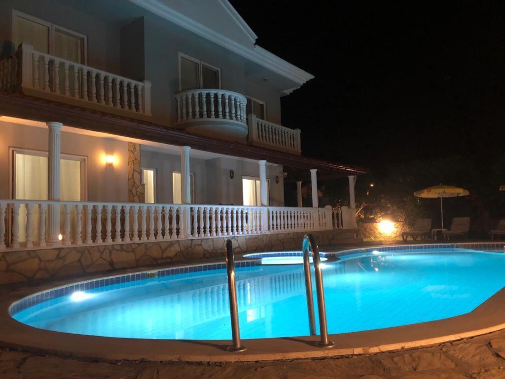 Villa Etki Ортаджа Экстерьер фото